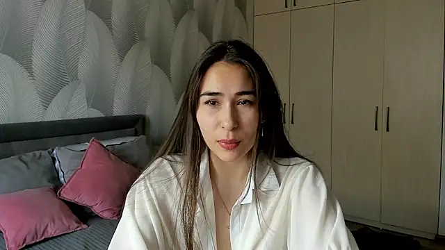 Bambiii bby online show from May 26, 2026, 5:47 am