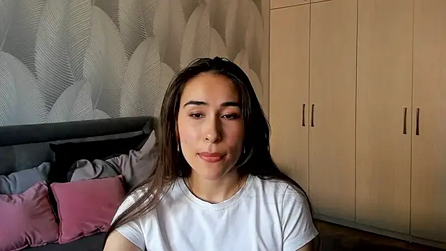 Bambiii bby online show from June 18, 2026, 9:14 am
