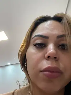 Snapshot of lariic chatting on March 14, 2026, 11:37 am lariic online show from March 14, 2026, 11:37 am