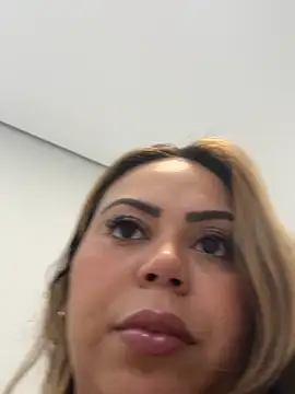 Snapshot of lariic chatting on March 20, 2026, 6:35 pm lariic online show from March 20, 2026, 6:35 pm