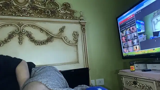 emylolo9 online show from January 4, 2025, 4:33 am