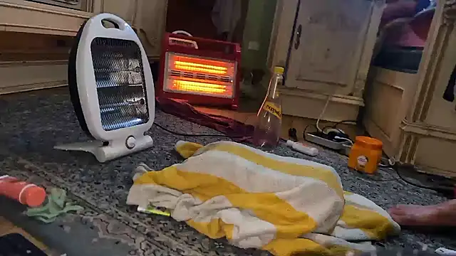 emylolo9 online show from January 4, 2025, 7:34 pm