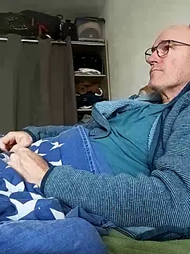 bogland33 online show from February 7, 2026, 12:53 pm