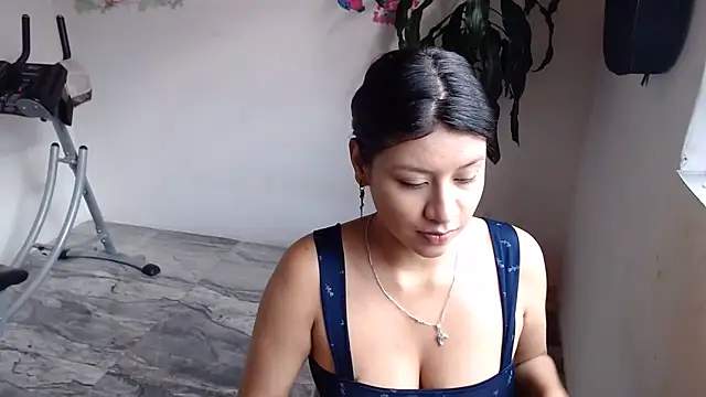 Snapshot of maye_dan chatting on June 18, 2026, 2:10 pm maye dan online show from June 18, 2026, 2:10 pm