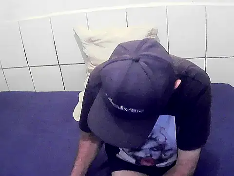 pierdona online show from February 6, 2026, 8:12 pm