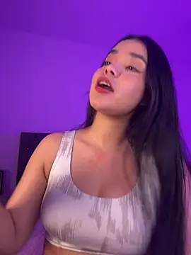 Snapshot of AuroraFiore chatting on February 24, 2026, 12:52 am AuroraFiore online show from February 24, 2026, 12:52 am