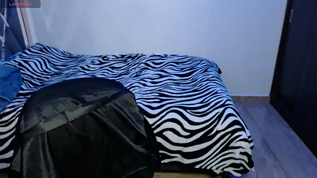 Snapshot of Amber_Lovely chatting on October 7, 2025, 12:30 am Amber Lovely online show from October 7, 2025, 12:30 am