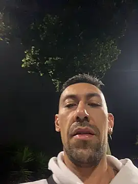 Snapshot of dantedesirexx chatting on February 6, 2025, 5:25 am dantedesirexx online show from February 6, 2025, 5:25 am