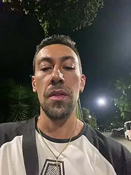 Snapshot of dantedesirexx chatting on March 8, 2025, 4:12 am dantedesirexx online show from March 8, 2025, 4:12 am