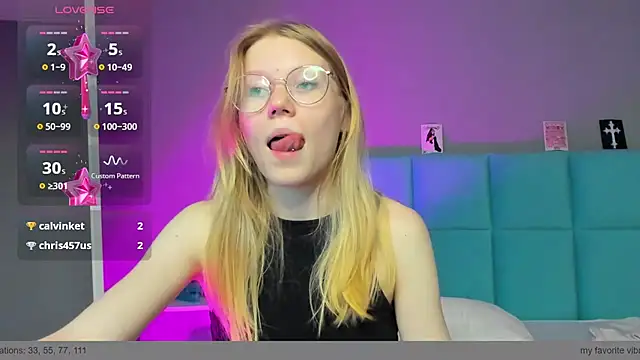 Snapshot of Esme_Runn chatting on December 3, 2024, 4:39 pm Esme Runn online show from December 3, 2024, 4:39 pm