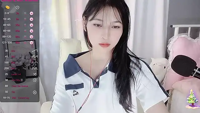 Snapshot of -Jolene-688- chatting on January 6, 2025, 2:48 am -Jolene-688- online show from January 6, 2025, 2:48 am