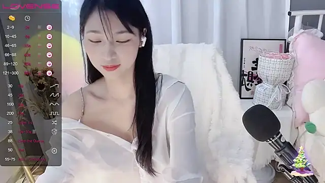 Snapshot of -Jolene-688- chatting on March 11, 2025, 10:09 pm -Jolene-688- online show from March 11, 2025, 10:09 pm