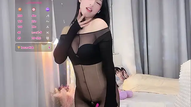 Snapshot of -Jolene-688- chatting on September 17, 2025, 8:43 pm -Jolene-688- online show from September 17, 2025, 8:43 pm