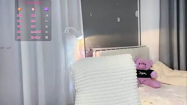 Snapshot of -Jolene-688- chatting on September 18, 2025, 8:55 pm -Jolene-688- online show from September 18, 2025, 8:55 pm