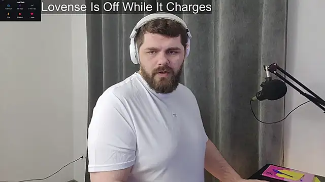 KingMarti online show from December 14, 2025, 10:31 am