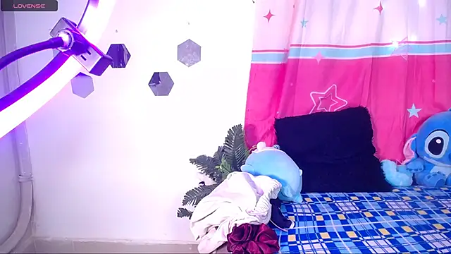 alaia 03 online show from March 13, 2026, 2:34 pm