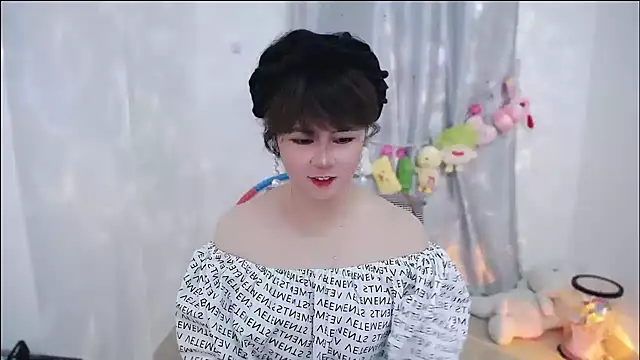 Fan ting online show from October 13, 2025, 10:48 am