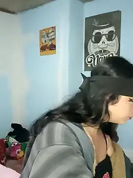 Snapshot of Elvishcassie_ chatting on February 8, 2025, 12:38 am Elvishcassie online show from February 8, 2025, 12:38 am