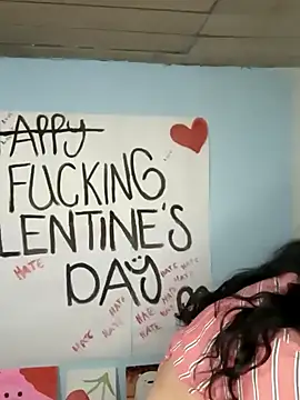 Snapshot of Elvishcassie_ chatting on February 10, 2025, 9:15 pm Elvishcassie online show from February 10, 2025, 9:15 pm