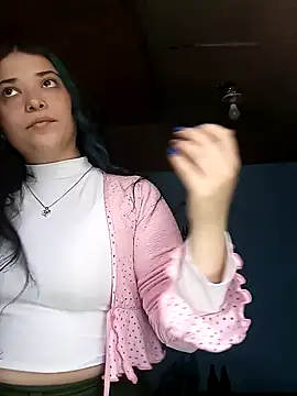 Elvishcassie  online show from November 11, 2025, 3:34 pm