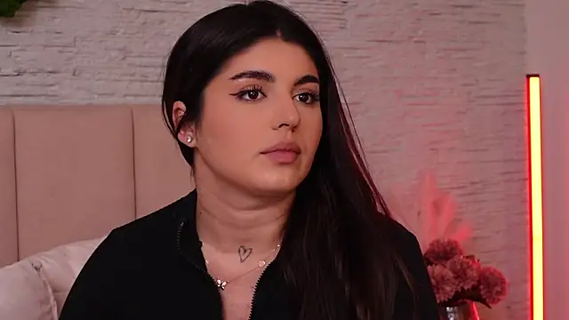 Snapshot of RachelSwaan chatting on December 9, 2024, 11:04 am RachelSwaan online show from December 9, 2024, 11:04 am