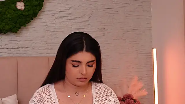 Snapshot of RachelSwaan chatting on December 10, 2024, 11:11 am RachelSwaan online show from December 10, 2024, 11:11 am