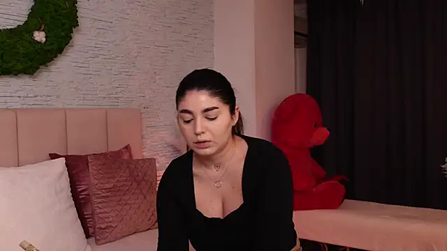 Snapshot of RachelSwaan chatting on February 24, 2025, 5:54 am RachelSwaan online show from February 24, 2025, 5:54 am