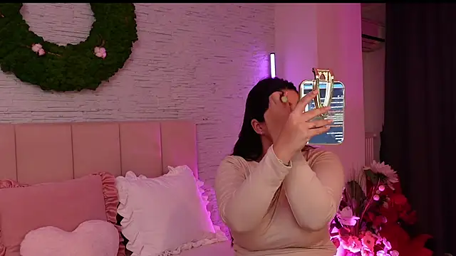 Snapshot of RachelSwaan chatting on October 21, 2025, 5:19 am RachelSwaan online show from October 21, 2025, 5:19 am