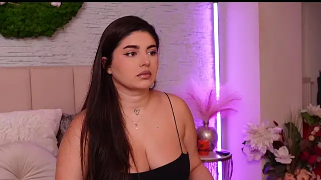 Snapshot of RachelSwaan chatting on October 24, 2025, 8:44 am RachelSwaan online show from October 24, 2025, 8:44 am