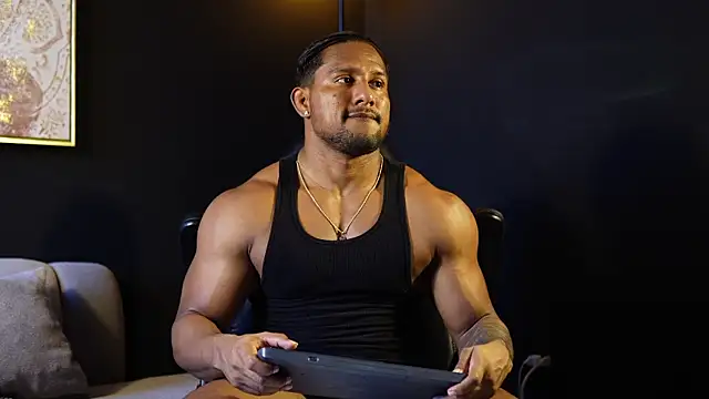 CallumMuscle online show from April 4, 2026, 8:28 pm