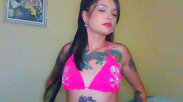 Snapshot of felinebitxx chatting on February 2, 2025, 1:12 am felinebitxx online show from February 2, 2025, 1:12 am