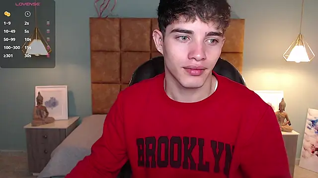 AlejooTwink online show from December 29, 2024, 5:22 pm