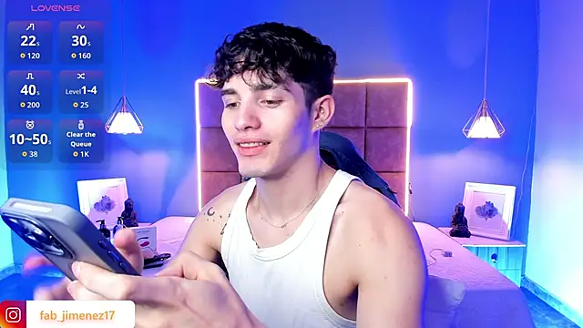 AlejooTwink online show from March 30, 2026, 4:02 am