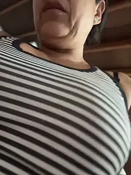 Snapshot of siri_duque chatting on March 17, 2026, 3:15 pm siri duque online show from March 17, 2026, 3:15 pm