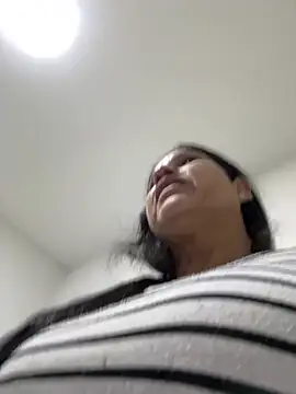 Snapshot of siri_duque chatting on March 21, 2026, 12:26 am siri duque online show from March 21, 2026, 12:26 am