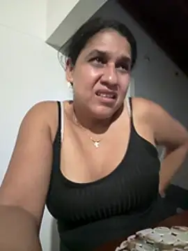 Snapshot of siri_duque chatting on May 2, 2026, 2:16 am siri duque online show from May 2, 2026, 2:16 am