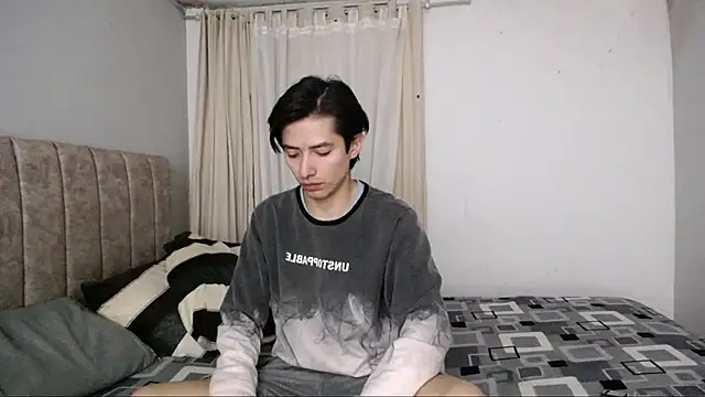 Yellowpokemon23 online show from September 13, 2025, 5:29 am