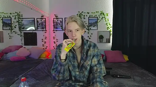 Ron Vils online show from March 13, 2025, 4:38 am