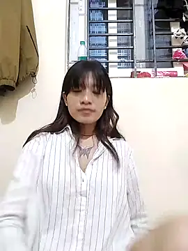 Snapshot of Cool__girl chatting on January 16, 2025, 8:03 pm Cool girl online show from January 16, 2025, 8:03 pm