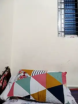 Snapshot of Cool__girl chatting on February 27, 2025, 5:15 pm Cool girl online show from February 27, 2025, 5:15 pm