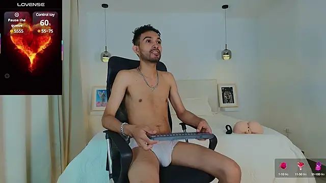  miguel0 online show from February 24, 2025, 7:09 pm