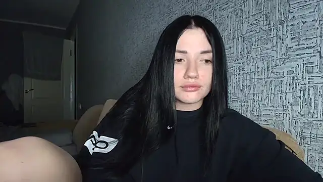 Liana diva online show from February 25, 2026, 2:37 pm