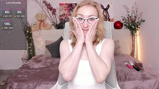 MadissonKiss online show from November 22, 2025, 12:20 am