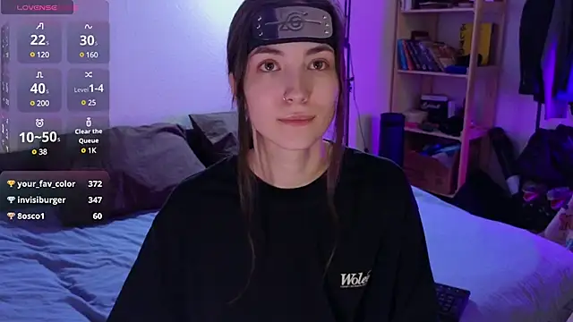 Snapshot of Space_X_Roxy_ chatting on January 8, 2025, 10:06 pm Space X Roxy  online show from January 8, 2025, 10:06 pm