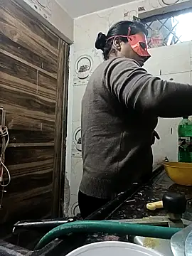 Snapshot of Punjabi_beauty123 chatting on December 5, 2025, 8:12 am Punjabi beauty123 online show from December 5, 2025, 8:12 am