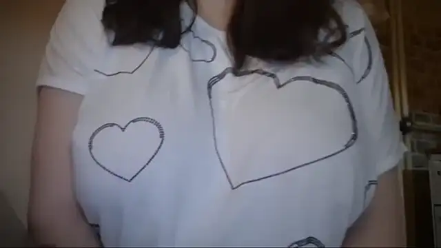 AalinnaK online show from January 10, 2026, 7:59 pm