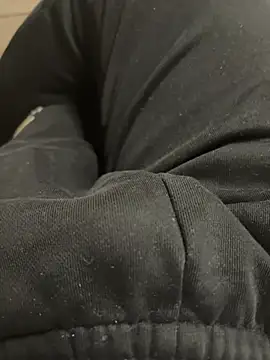 daubine46 online show from April 2, 2026, 2:15 pm