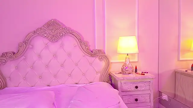 SamanthaPierce online show from February 25, 2026, 4:55 am