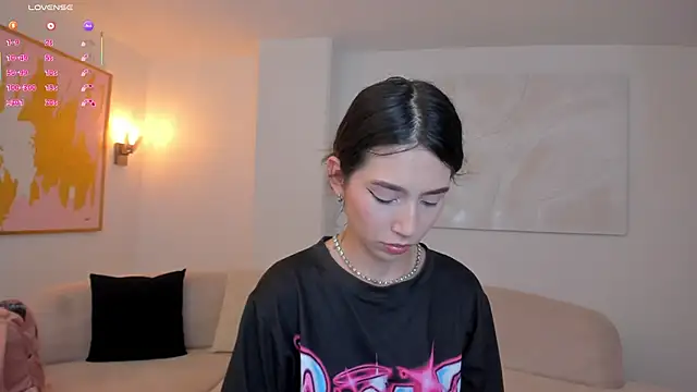 TaraLawrence online show from February 24, 2026, 3:37 am