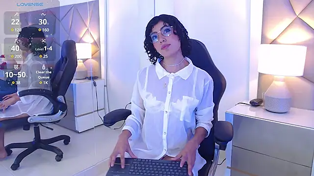 Snapshot of LeeThompson_ chatting on January 11, 2025, 11:56 am LeeThompson  online show from January 11, 2025, 11:56 am